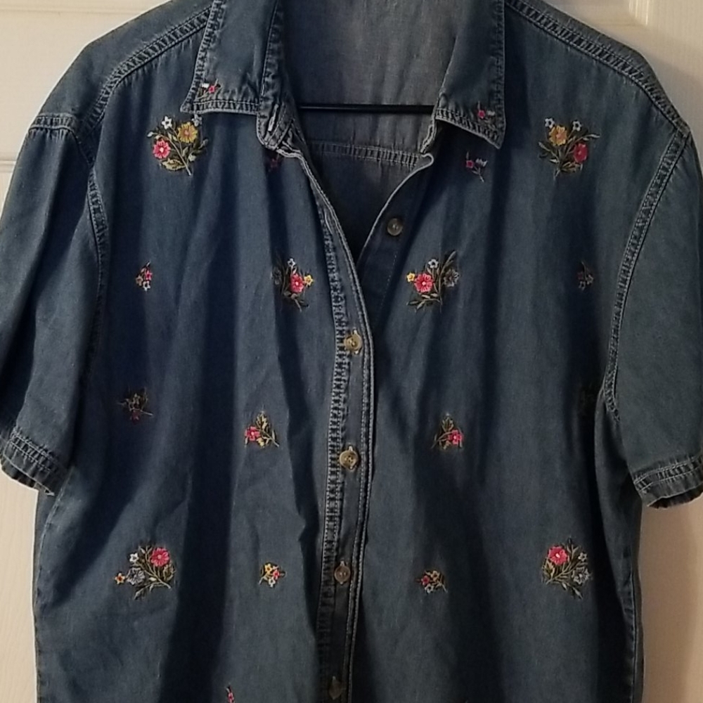 Button down jean blouse - Picture 3 of 4